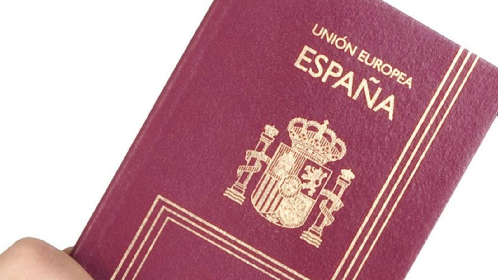 Los ciudadanos comunitarios solo podrán viajar al Reino Unido con pasaporte a partir de hoy