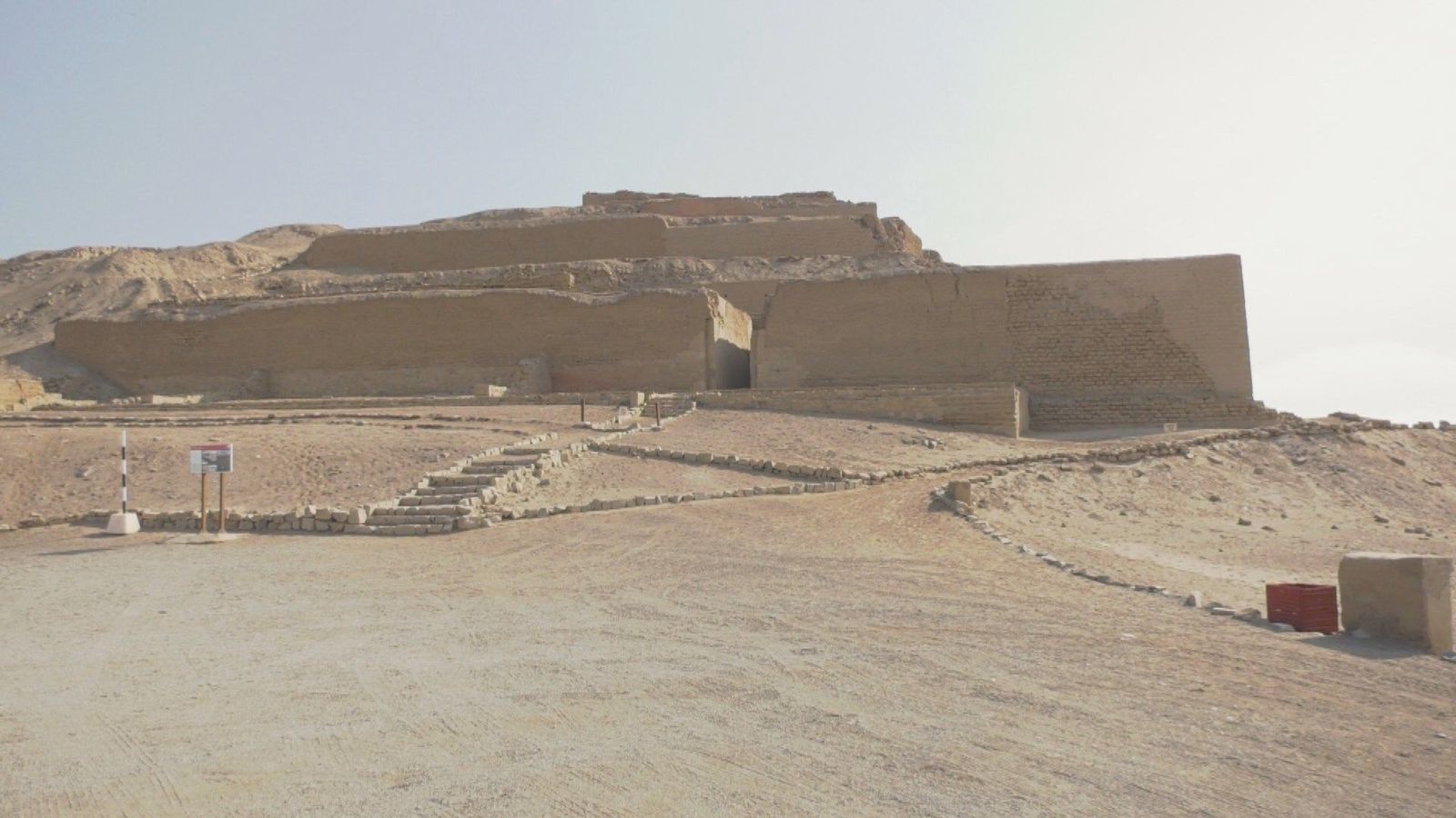 Visitamos el santuario Pachacamac y el Museo del Oro