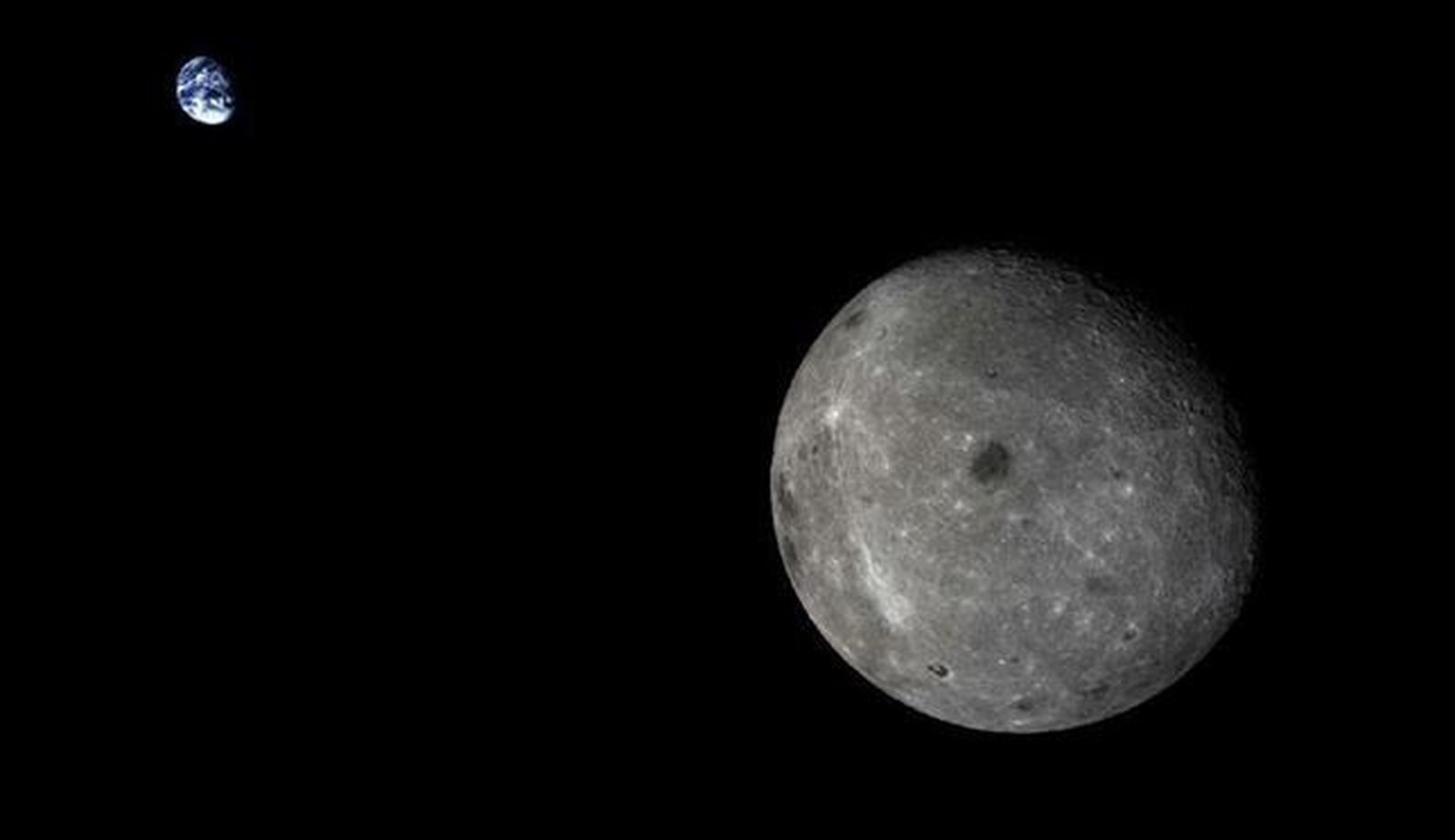 foto_luna_caraoculta