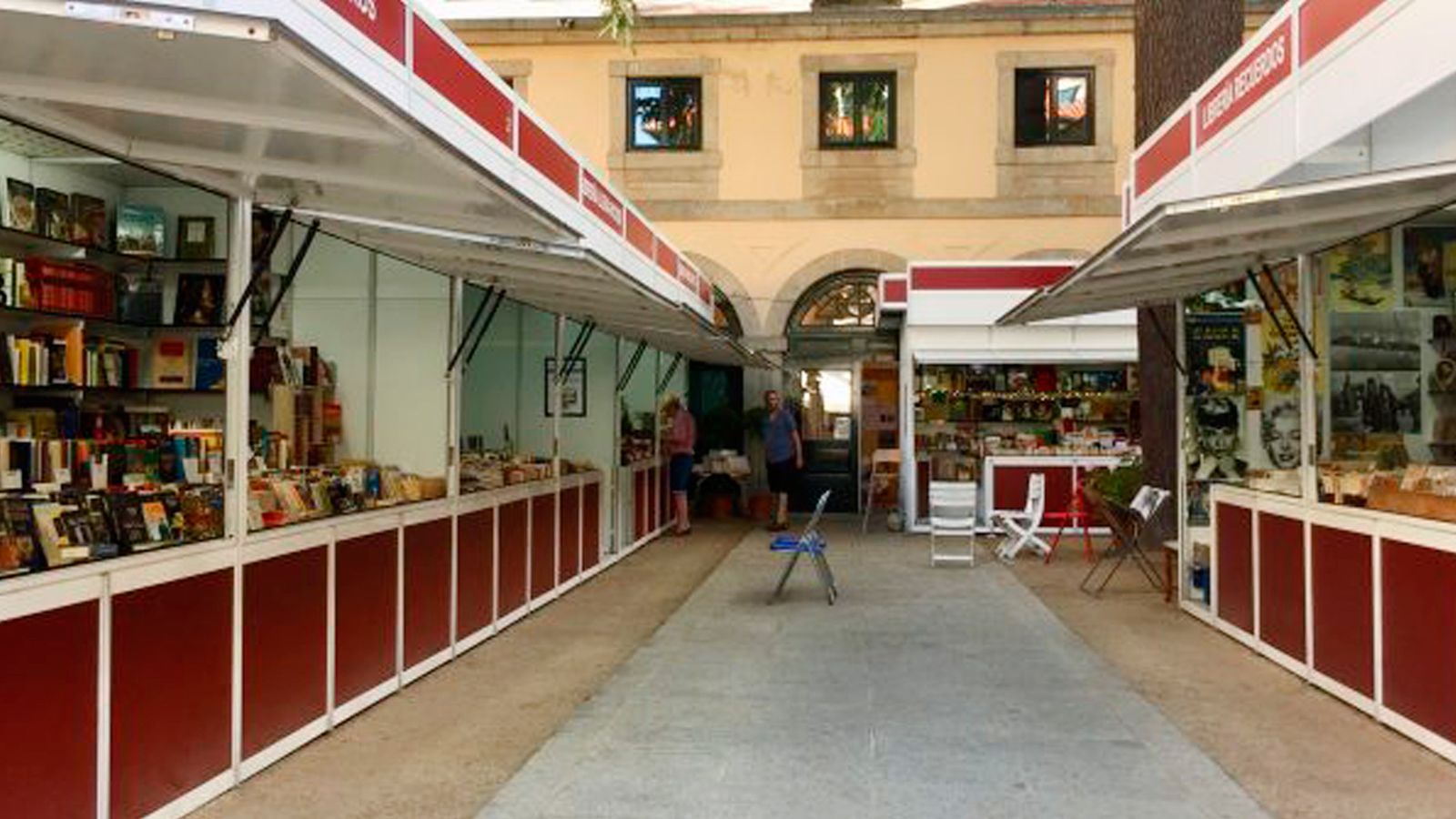 Feria del libro antiguo de San Lorenzo de El Escorial