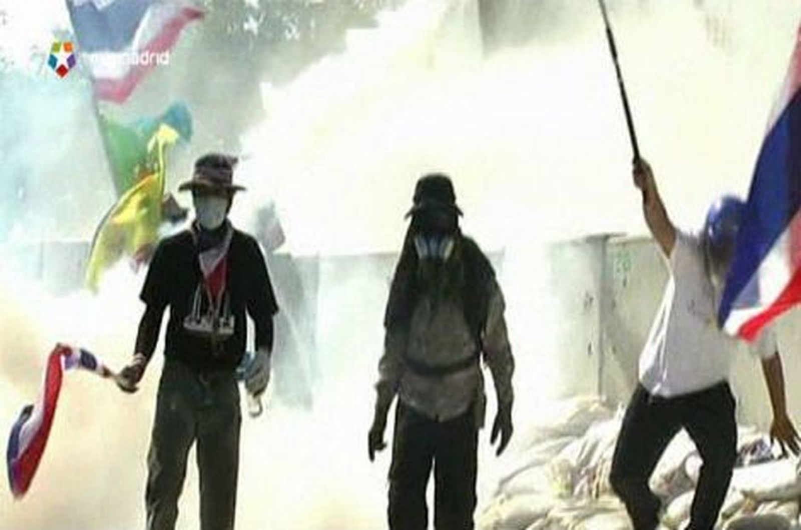 Los choques entre manifestantes rivales en Bangkok dejan cinco muertos
