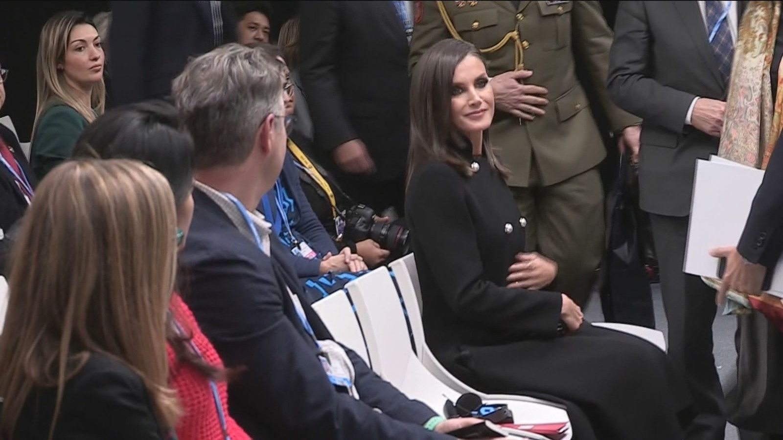 La Reina Letizia visita  la Cumbre del Clima de Madrid