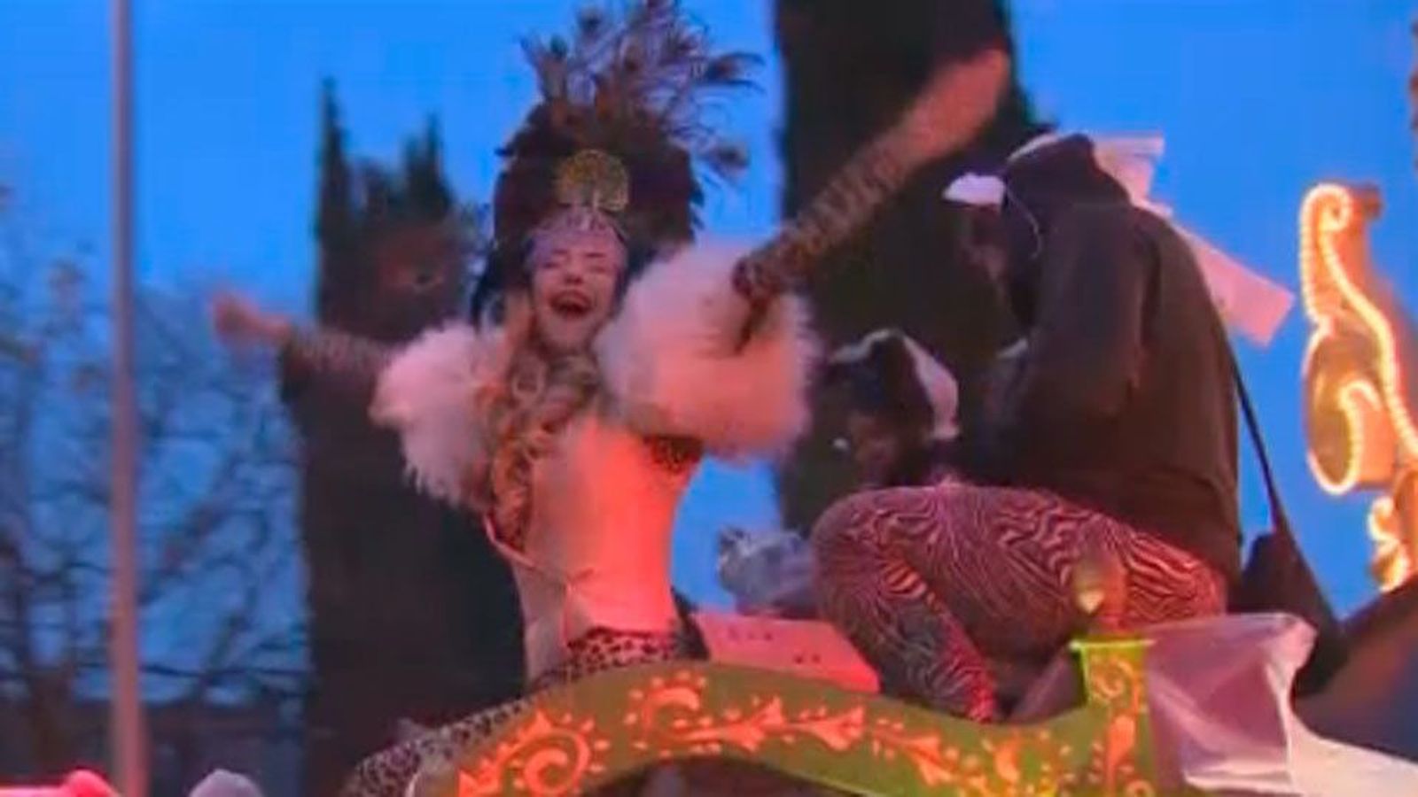 Madrid lleva su Carnaval a Retiro y Vallecas, con un pregón de Orgullo Vallekano