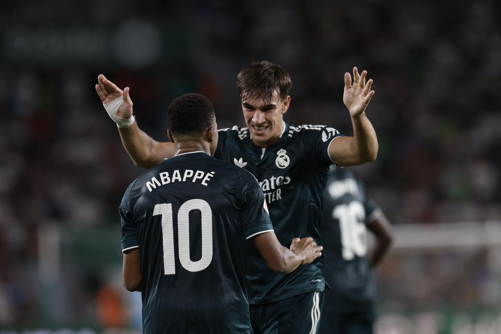 Mbappé y Espí