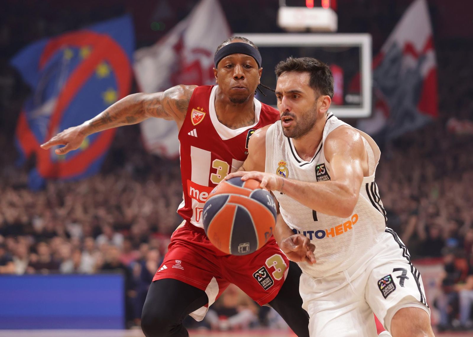 Campazzo ante Estrella Roja