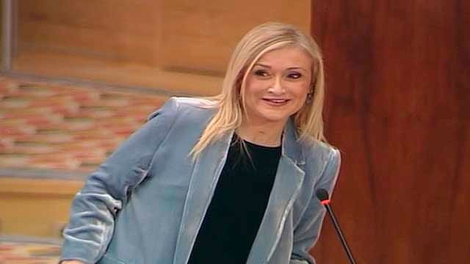 López acusa a Cifuentes de implantar un modelo educativo "impulsado en negocio"