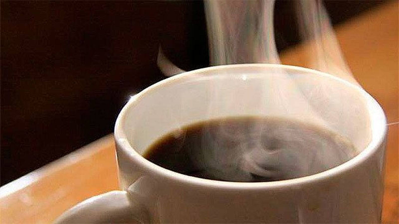 La OMS alerta de que ingerir bebidas muy calientes causa cáncer de esófago