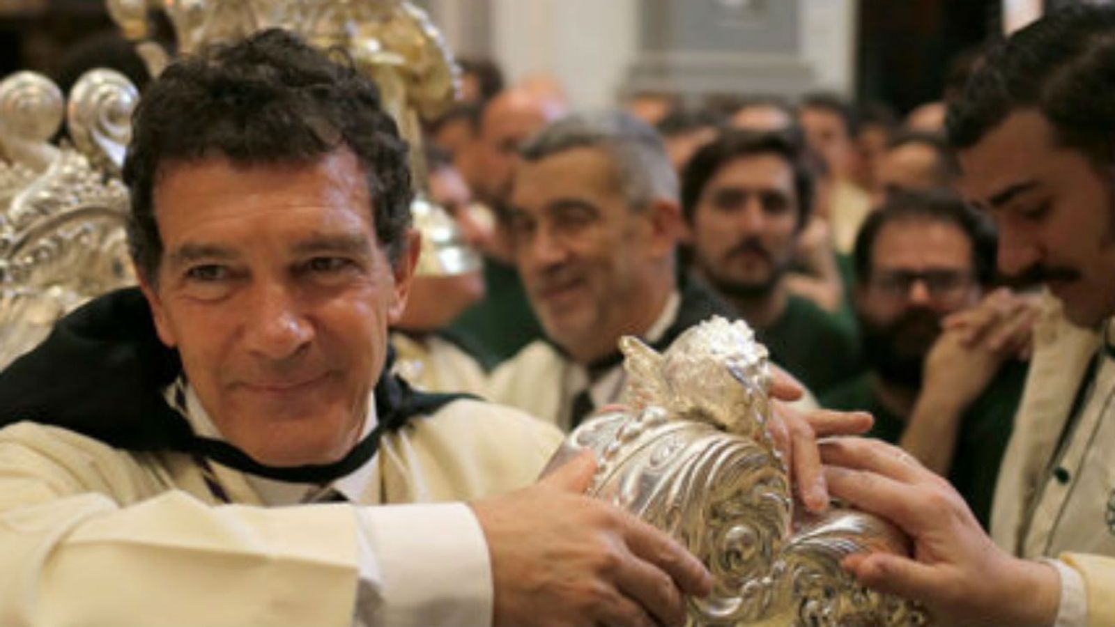 Los famosos más creyentes de la Semana Santa