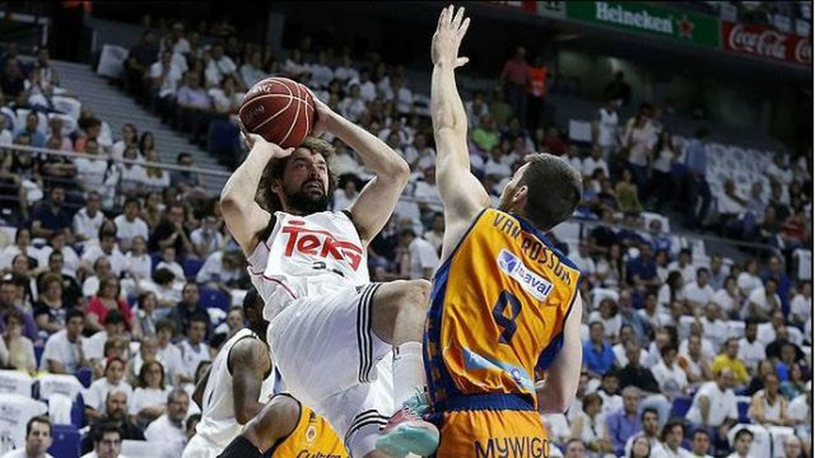 81-71. El Madrid se adelanta en las semifinales
