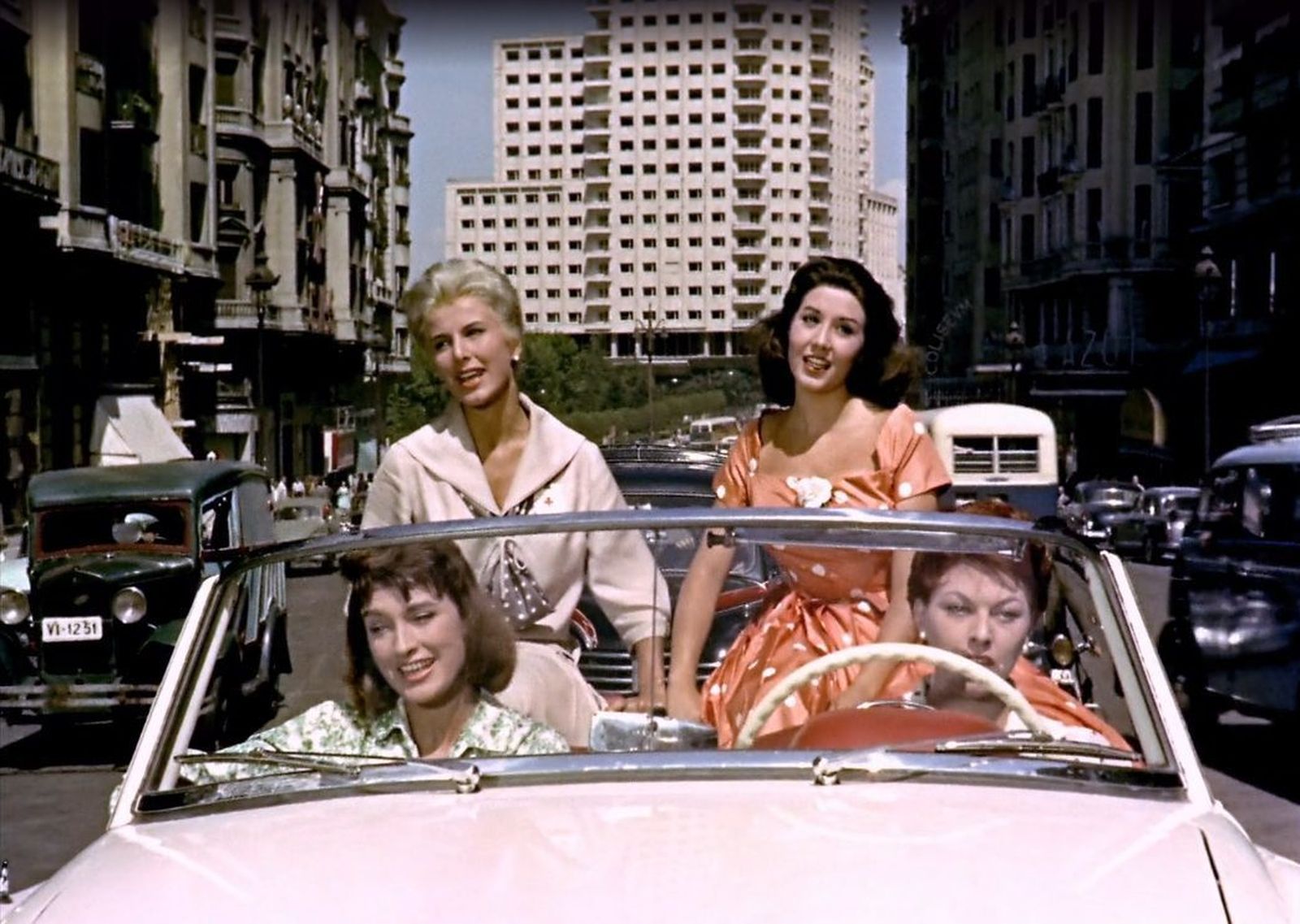 Cinco rutas  para descubrir los rincones de un Madrid de cine