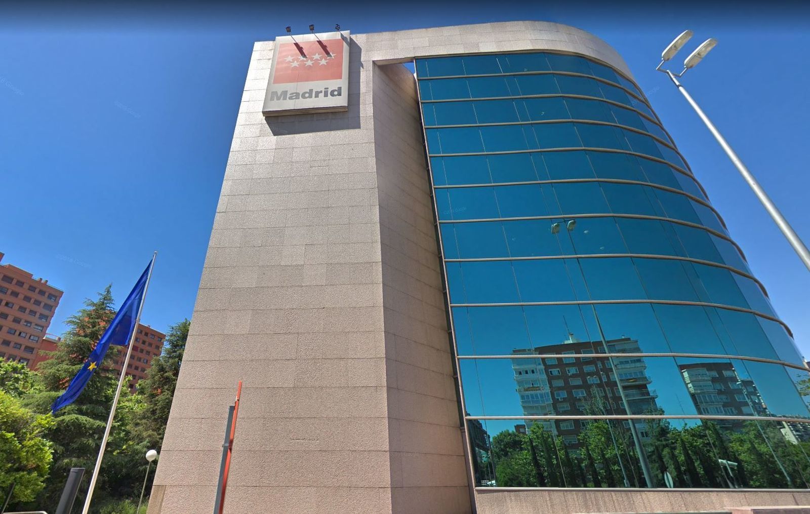 Madrid destina 99 millones de euros para lograr suministro eléctrico renovable en sus edificios públicos