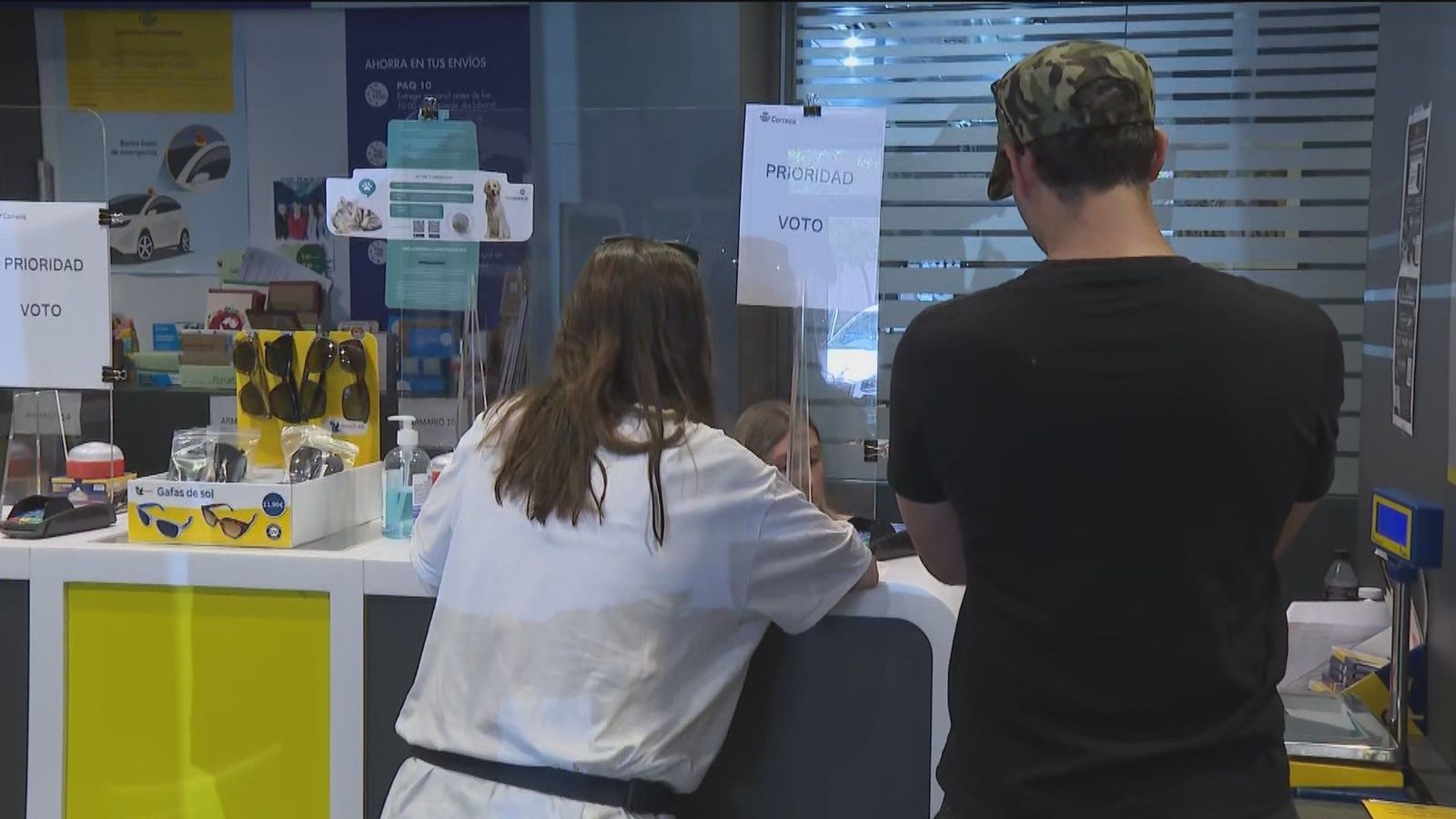 A un día del cierre del voto por correo, 282.000 ciudadanos no cuentan con las papeletas