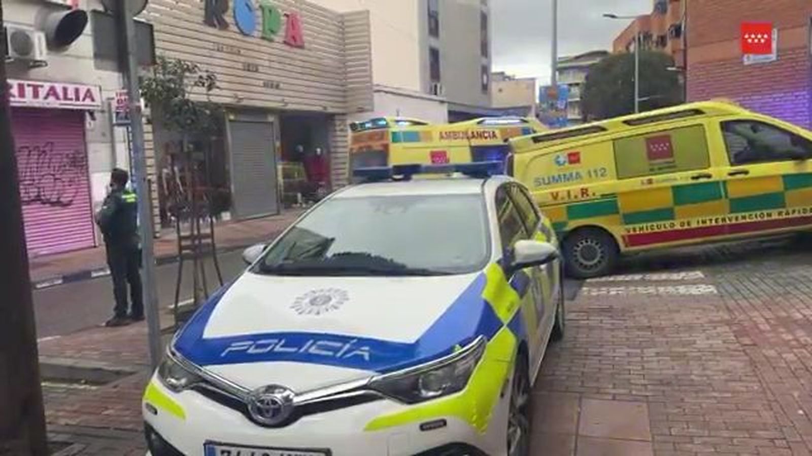 Herido grave un trabajador al precipitarse desde 3 metros en Arganda