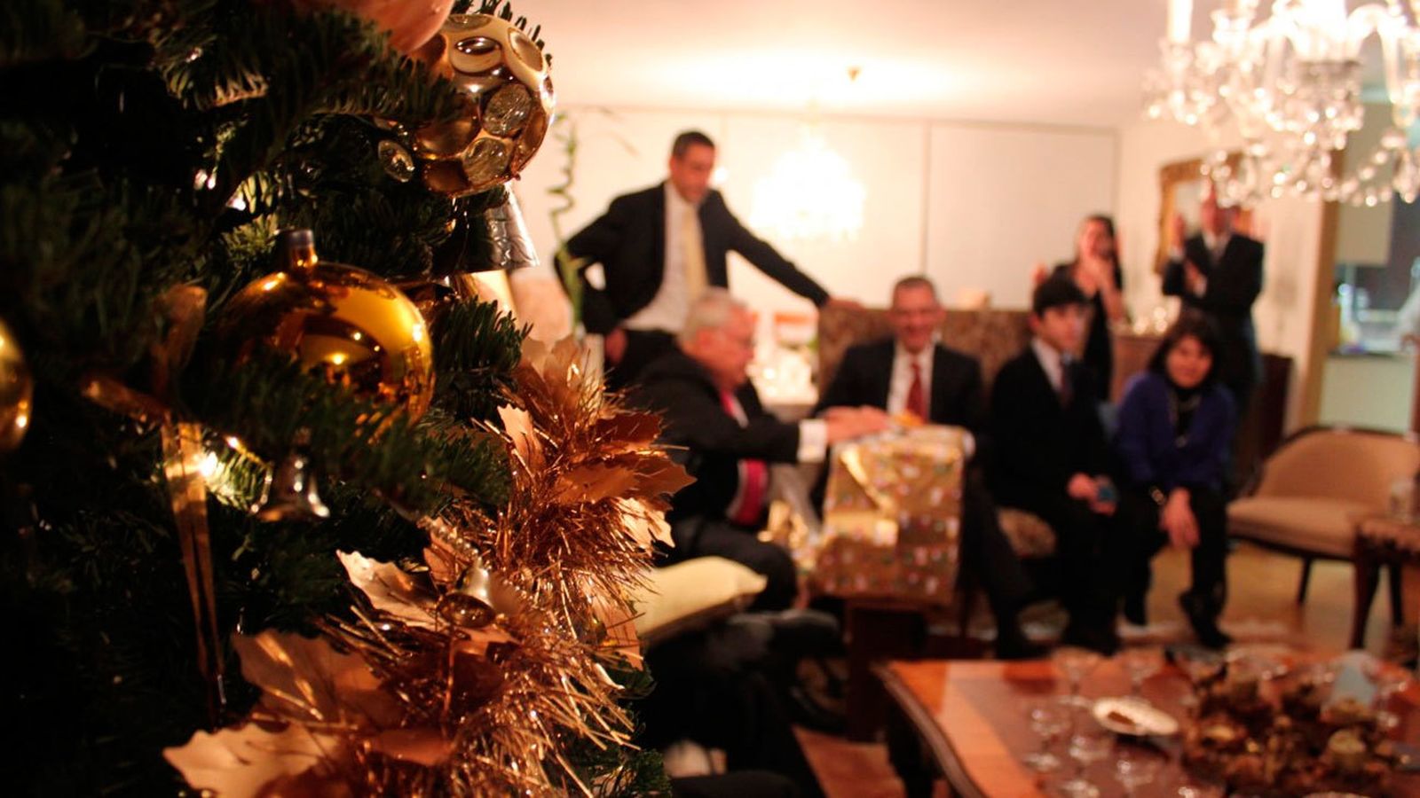 ¿Crees que deberíamos prohibir hablar de política en las cenas navideñas?