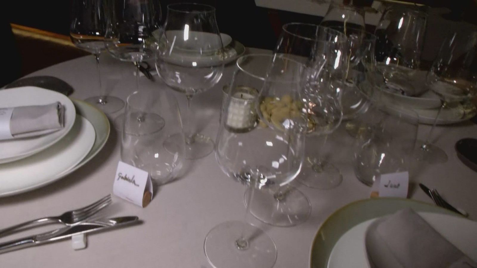 ¿Cómo debemos poner la mesa en nochevieja para triunfar con nuestros invitados?