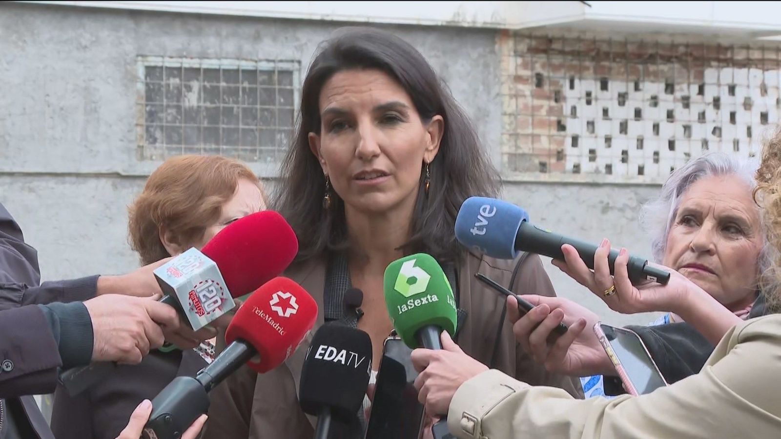 Monasterio pide derogar la Ley Trans autonómica y Ayuso lo descarta aunque la considera mejorable