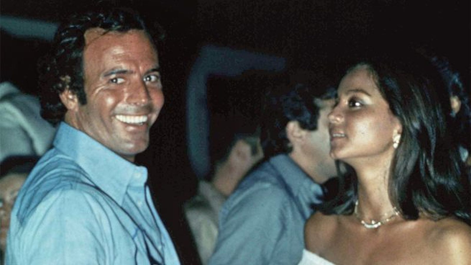 julio-iglesias-isabel-presley