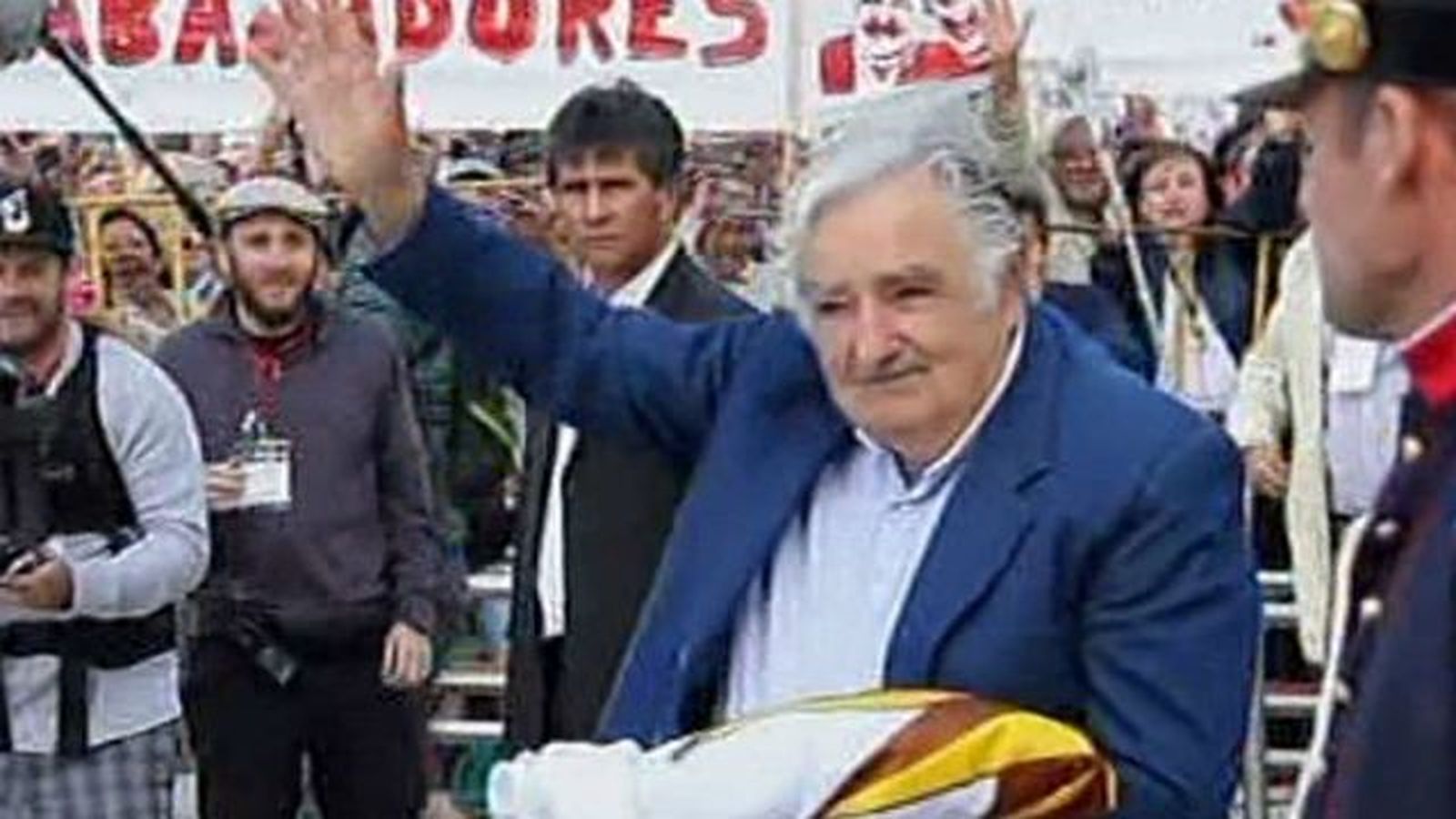 Un Mujica agradecido apela a la vida como entrega en su último discurso
