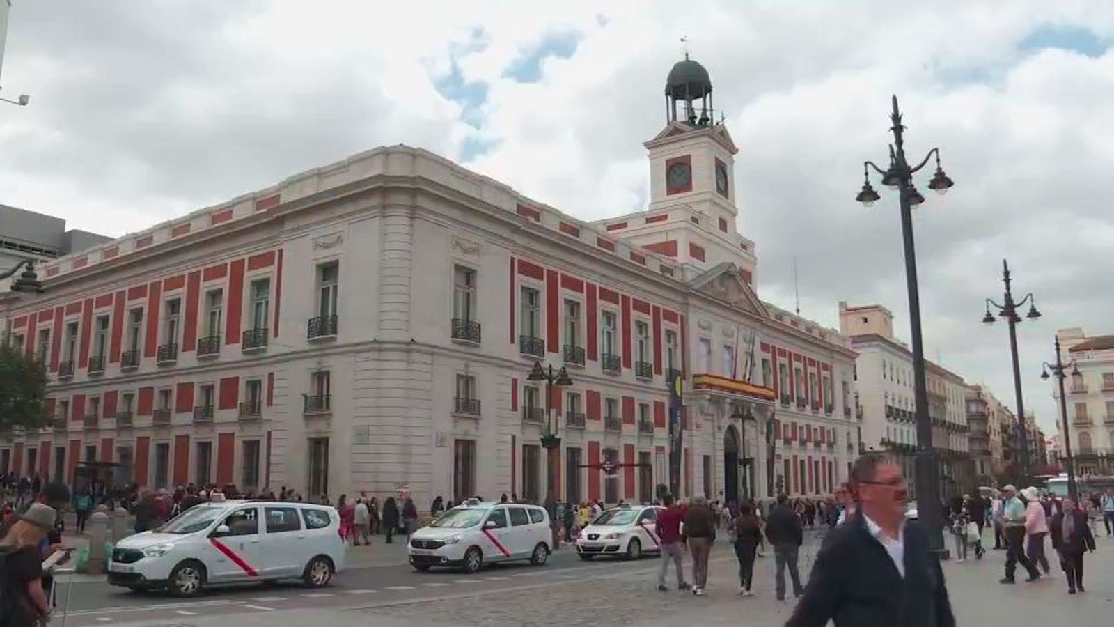 Madrid cifra en 10.500 millones la deuda del Gobierno central con la región por servicios públicos que "no paga"