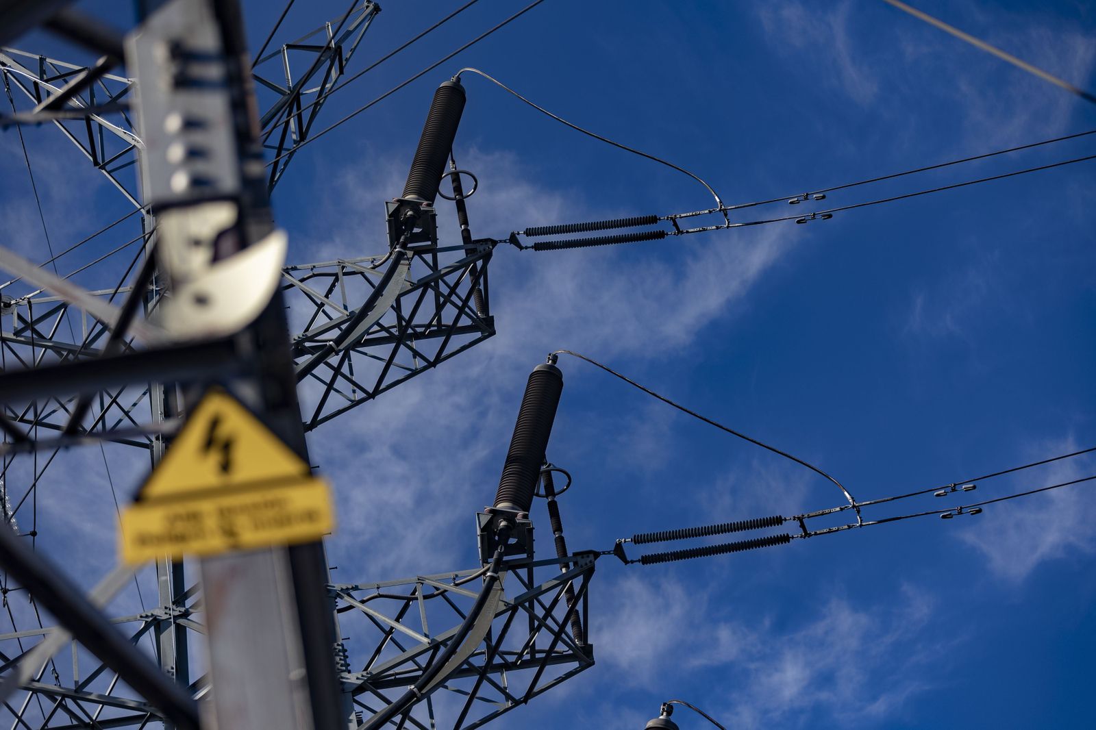 Este viernes la luz se paga al precio más bajo desde mayo del año pasado, 21 euros el megavatio