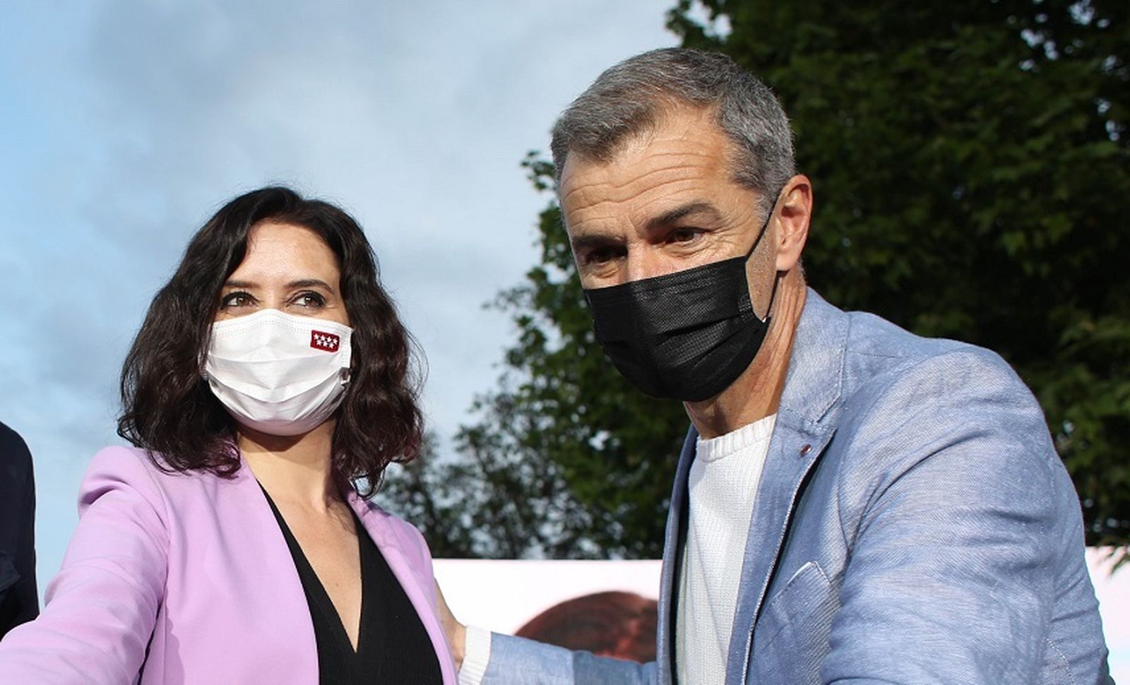 Isabel Díaz Ayuso y Toni Cantó en un acto de campaña electoral