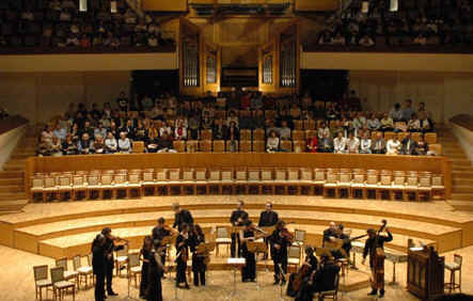 El Teatro Auditorio  San Lorenzo de El Escorial acoge el  concierto de la Joven Orquesta Nacional de España
