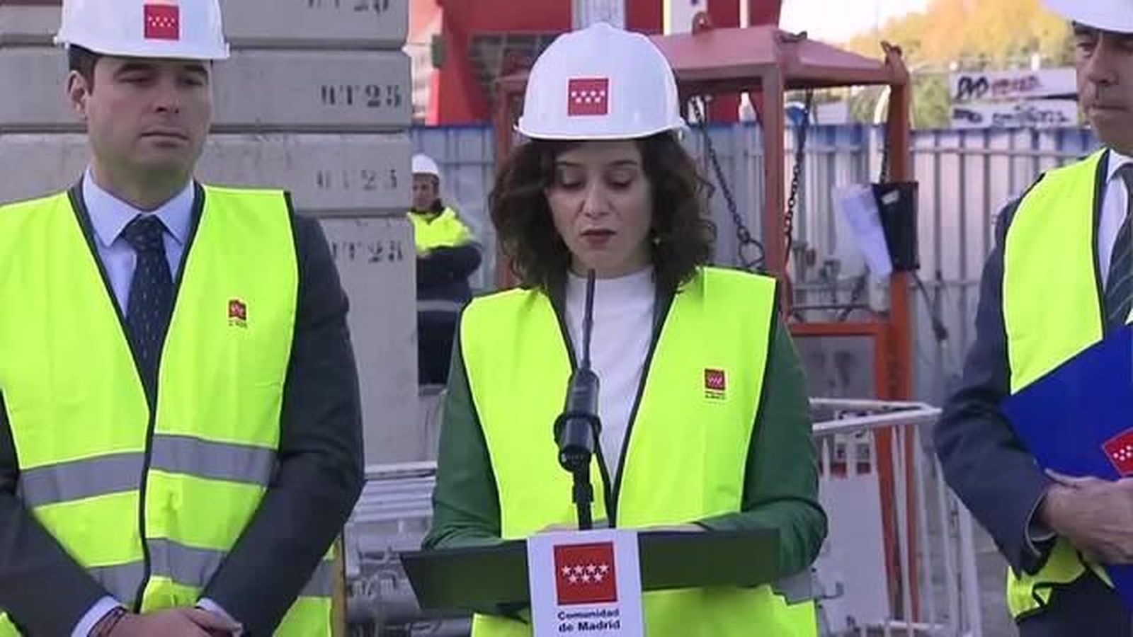 Ayuso anuncia la bajada del precio del transporte público para los mayores