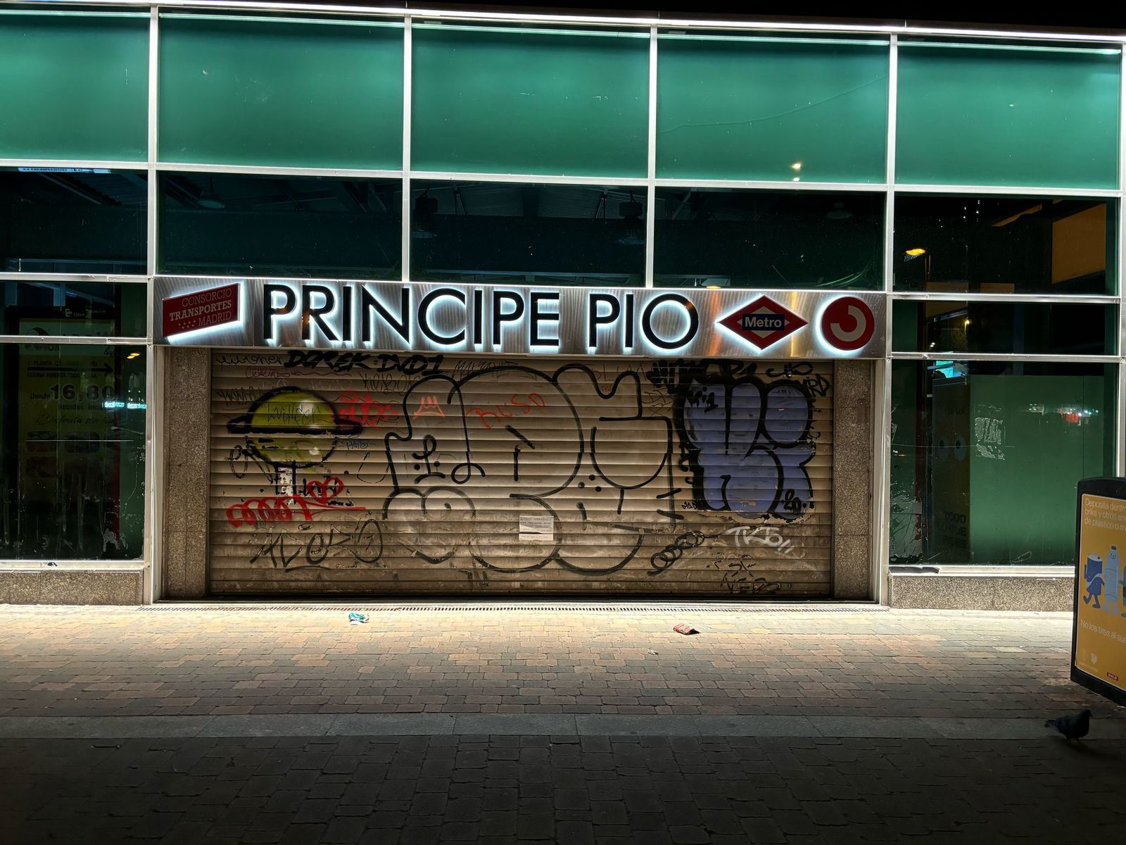 Estación de Príncipe Pío cerrada