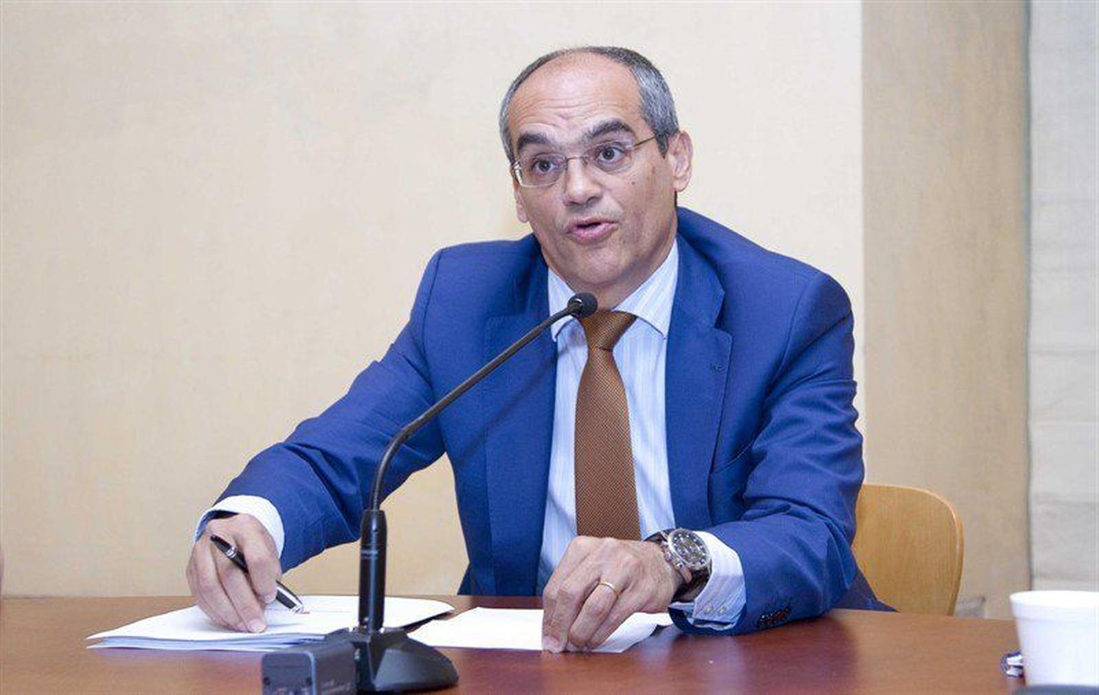 Van Grieken dice que "nunca" presionó al rector de la URJC