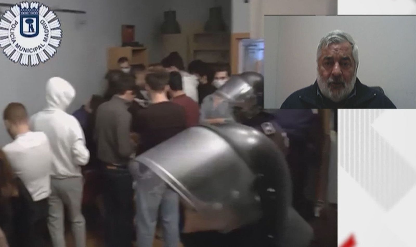 Los vecinos de Lavapiés señalan que algunos empresarios nocturnos están detrás de las fiestas ilegales
