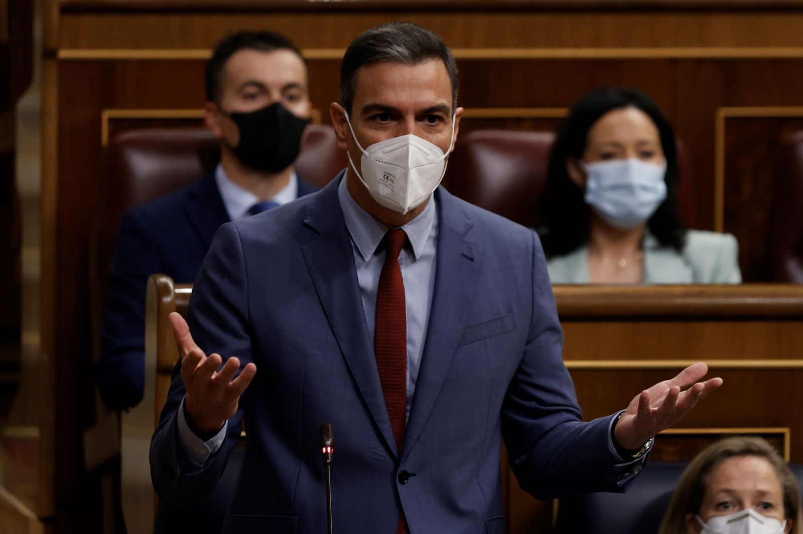 Sánchez garantiza a Casado con un "no rotundo" que no liberará etarras a cambio del apoyo de Bildu a los PGE
