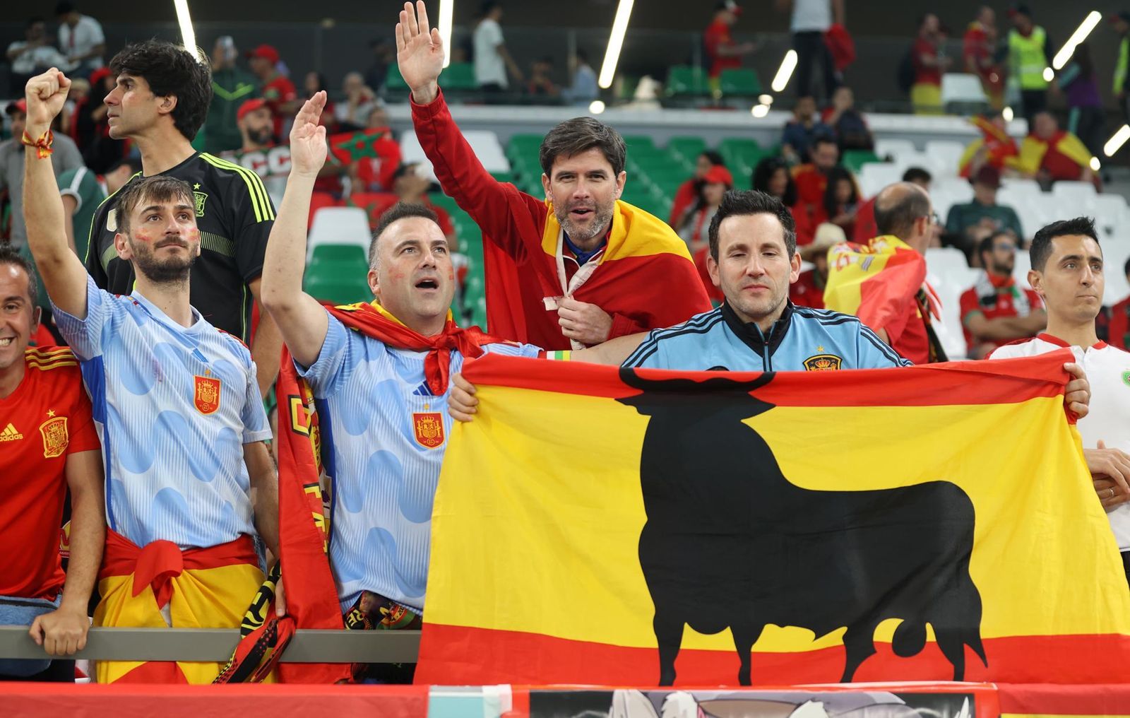 Aficionados españoles en Catar