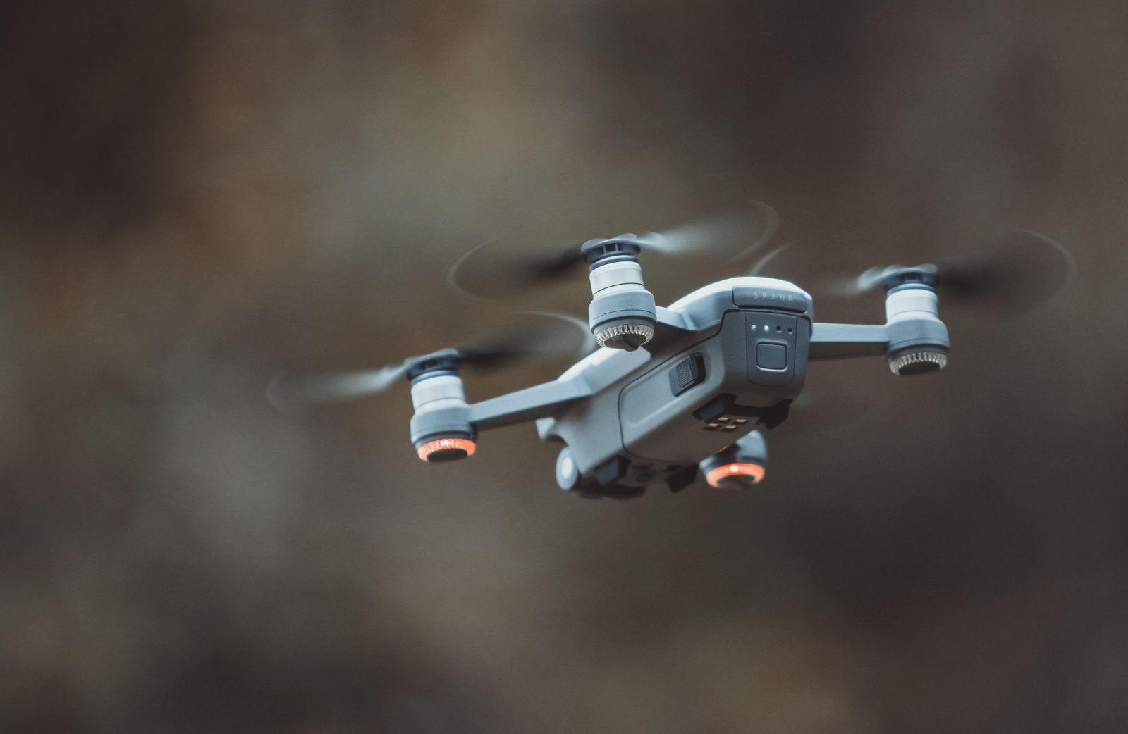 Cruz Roja propone usar drones e inteligencia artificial para detectar minas antipersona