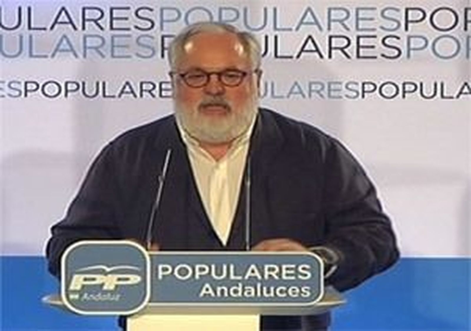 Arias Cañete dice que el PP "siempre ha dado la talla" en  la UE