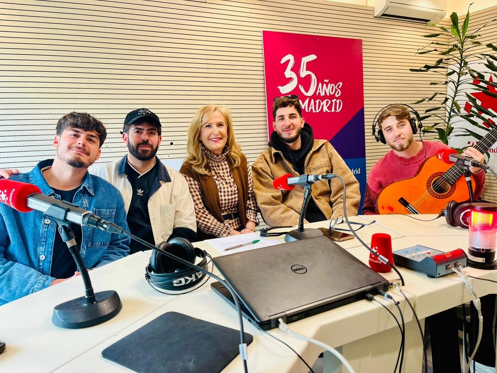 Grupo Salistre con Nieves Herrero