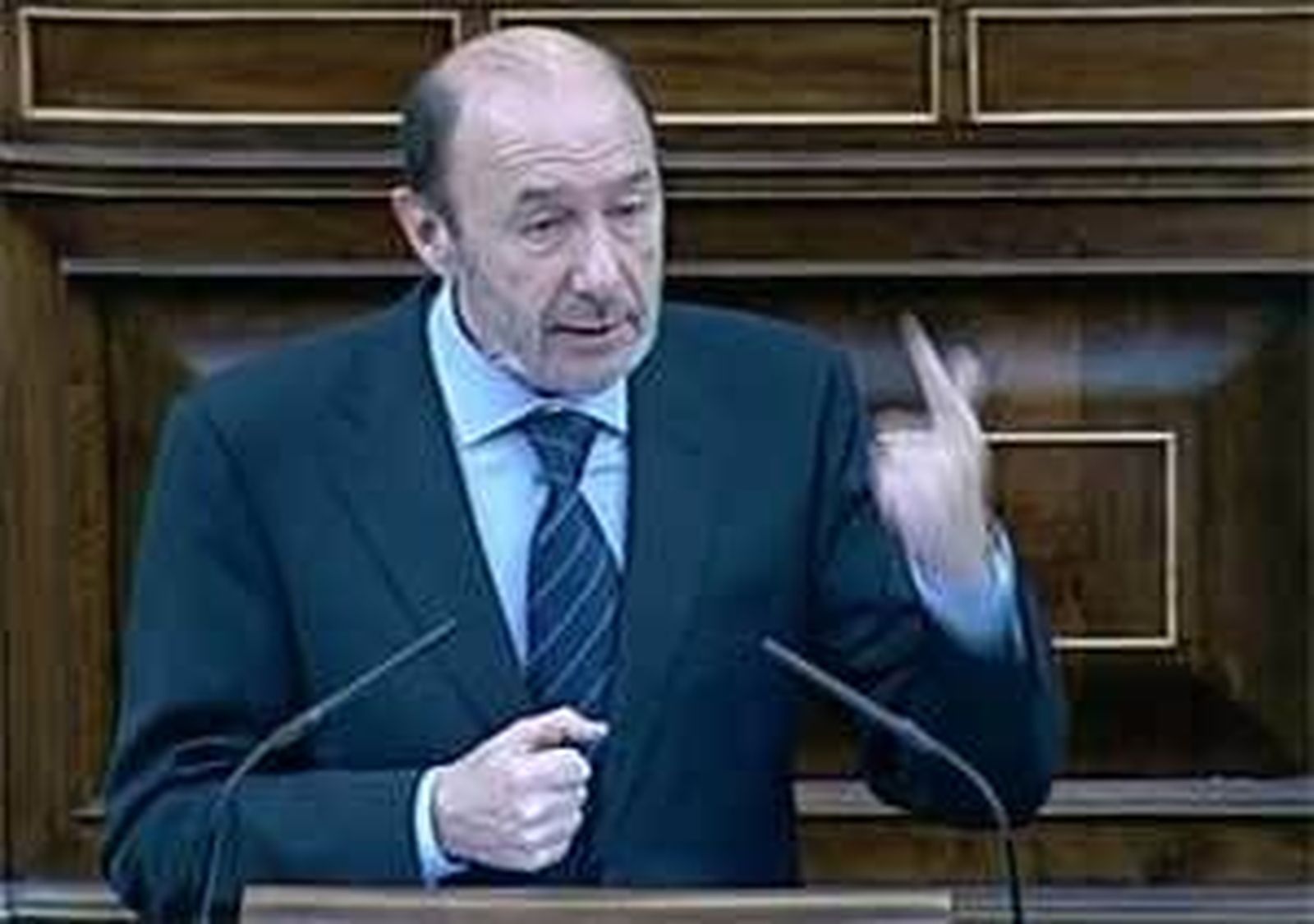 Rubalcaba ofrece pactos y asegura que no le cuadran las cuentas