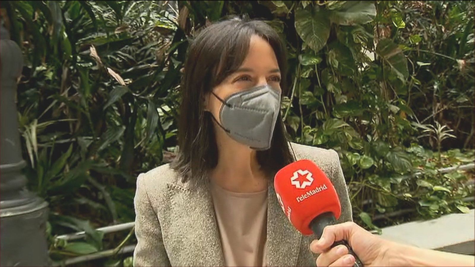La delegada del Gobierno sugiere a la Comunidad de Madrid que imponga el toque de queda