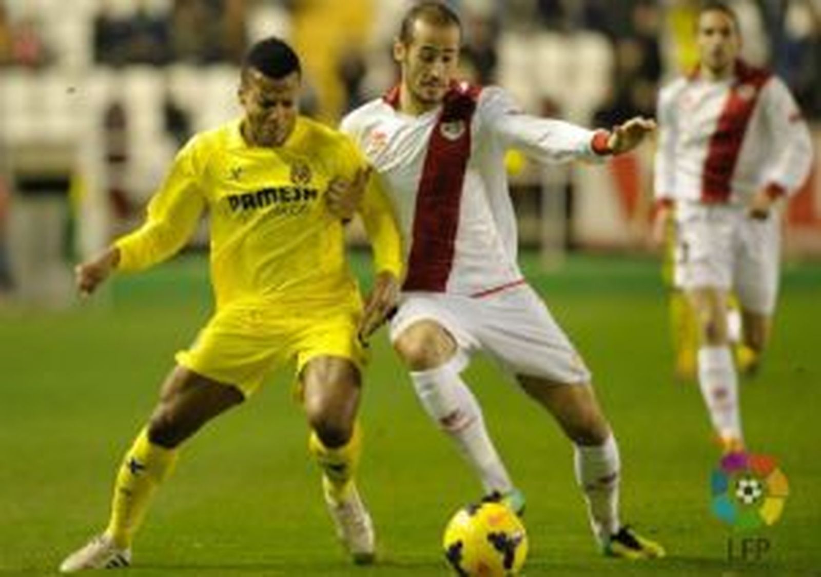 2-5. Un Rayo sin defensa es goleado en Vallecas por el Villarreal