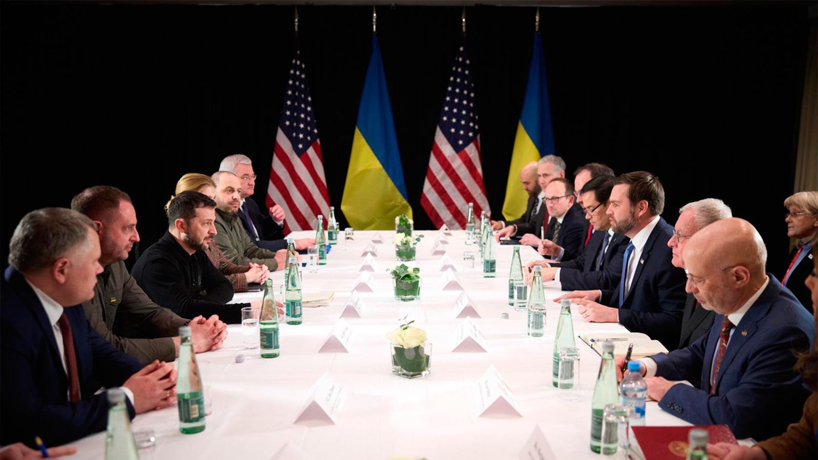 Reunión de Zelenski con el equipo de negociación de Donald Trump en Munich