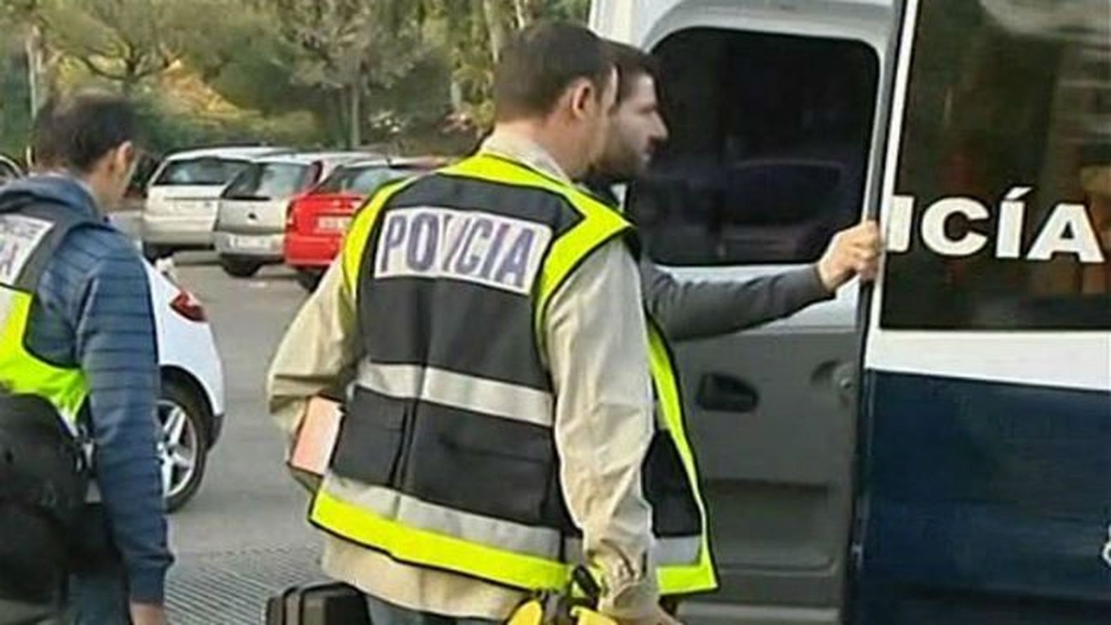La Policía halla restos de vómito en el piso donde el pederasta abusaba de las niñas