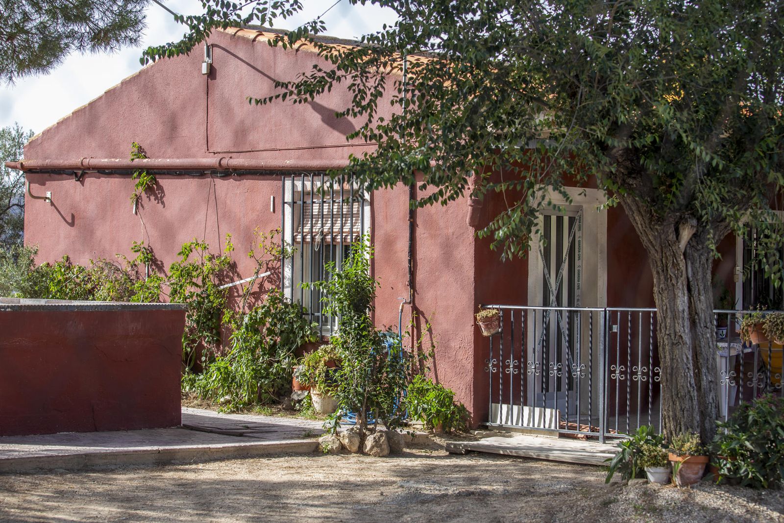 Investigan las muertes de un matrimonio en Villena, Alicante