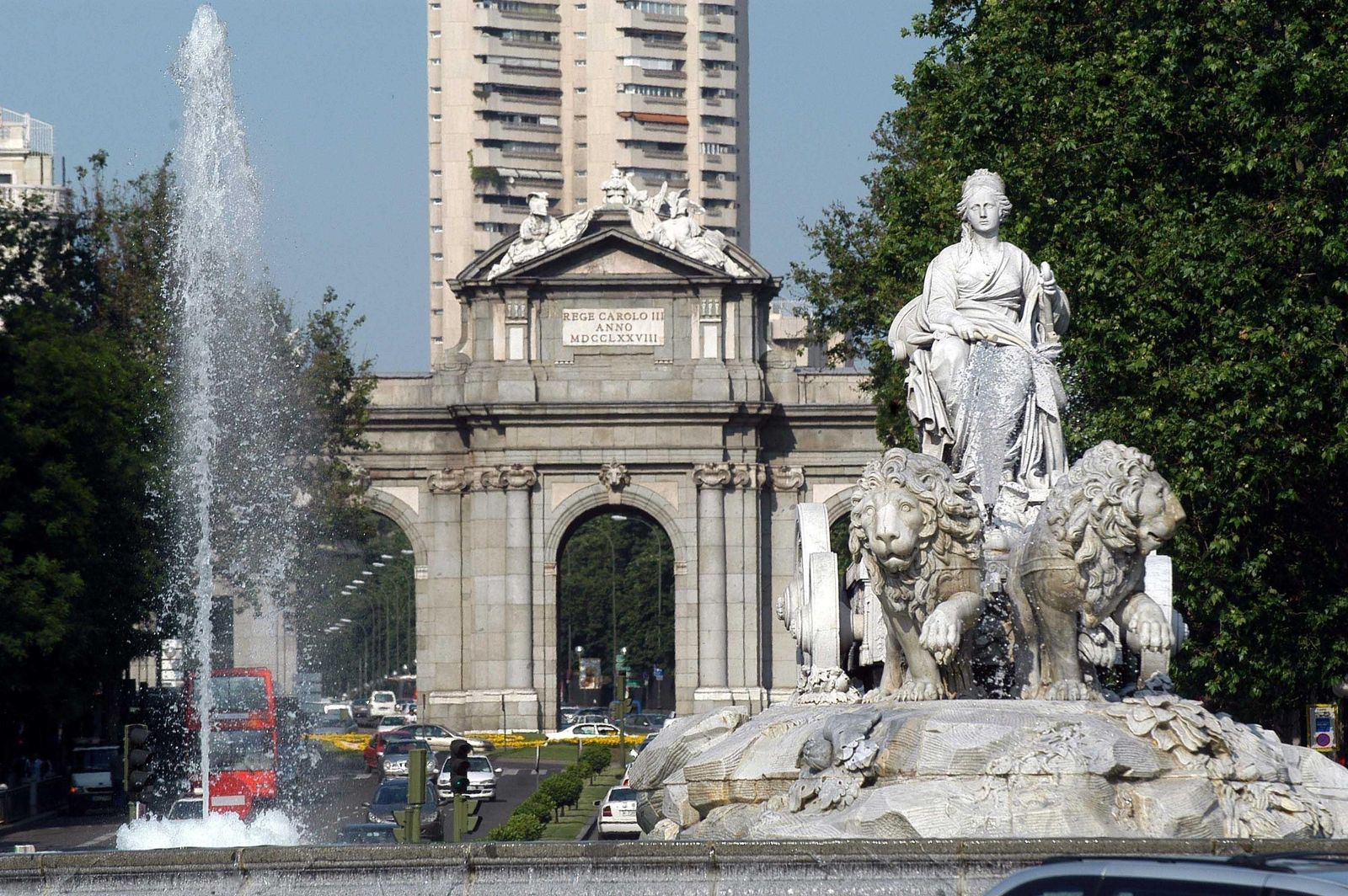 Madrid recibió en julio un 56% más de turistas extranjeros que en junio