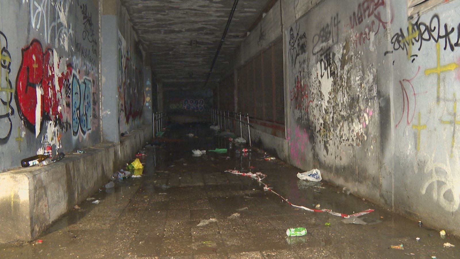 Denuncian inseguridad y abandono en los bajos de Azca pese a la nueva iluminación
