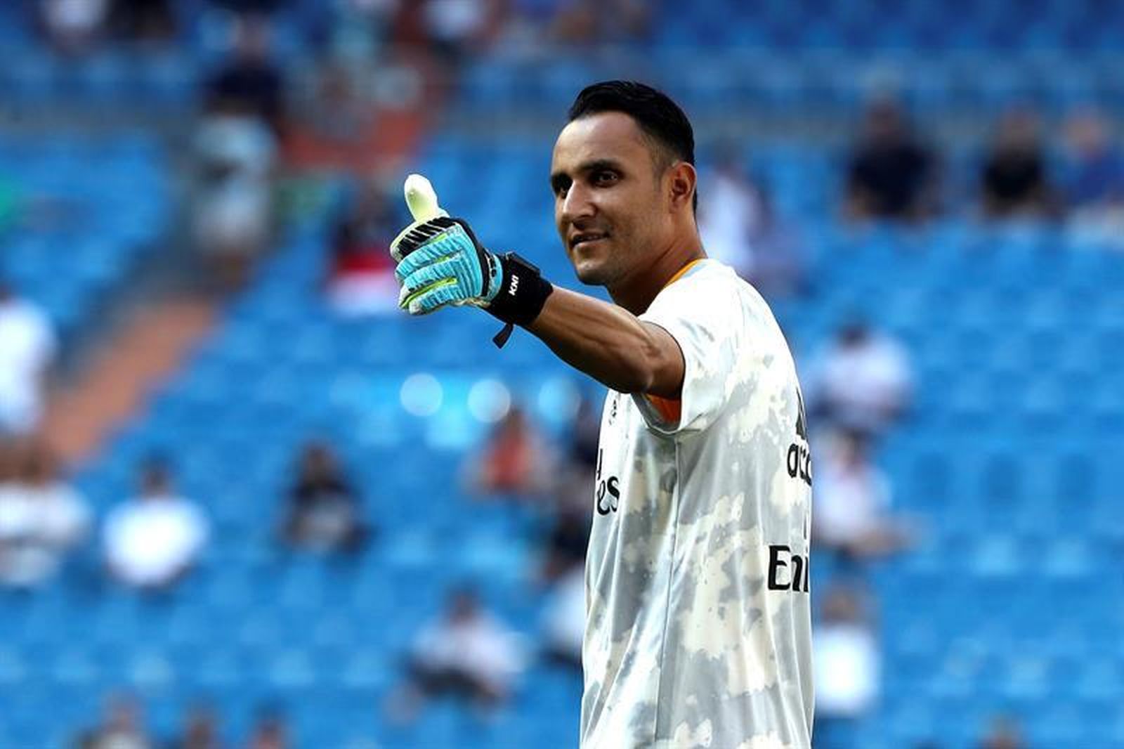 Keylor Navas se entrena con el Real Madrid