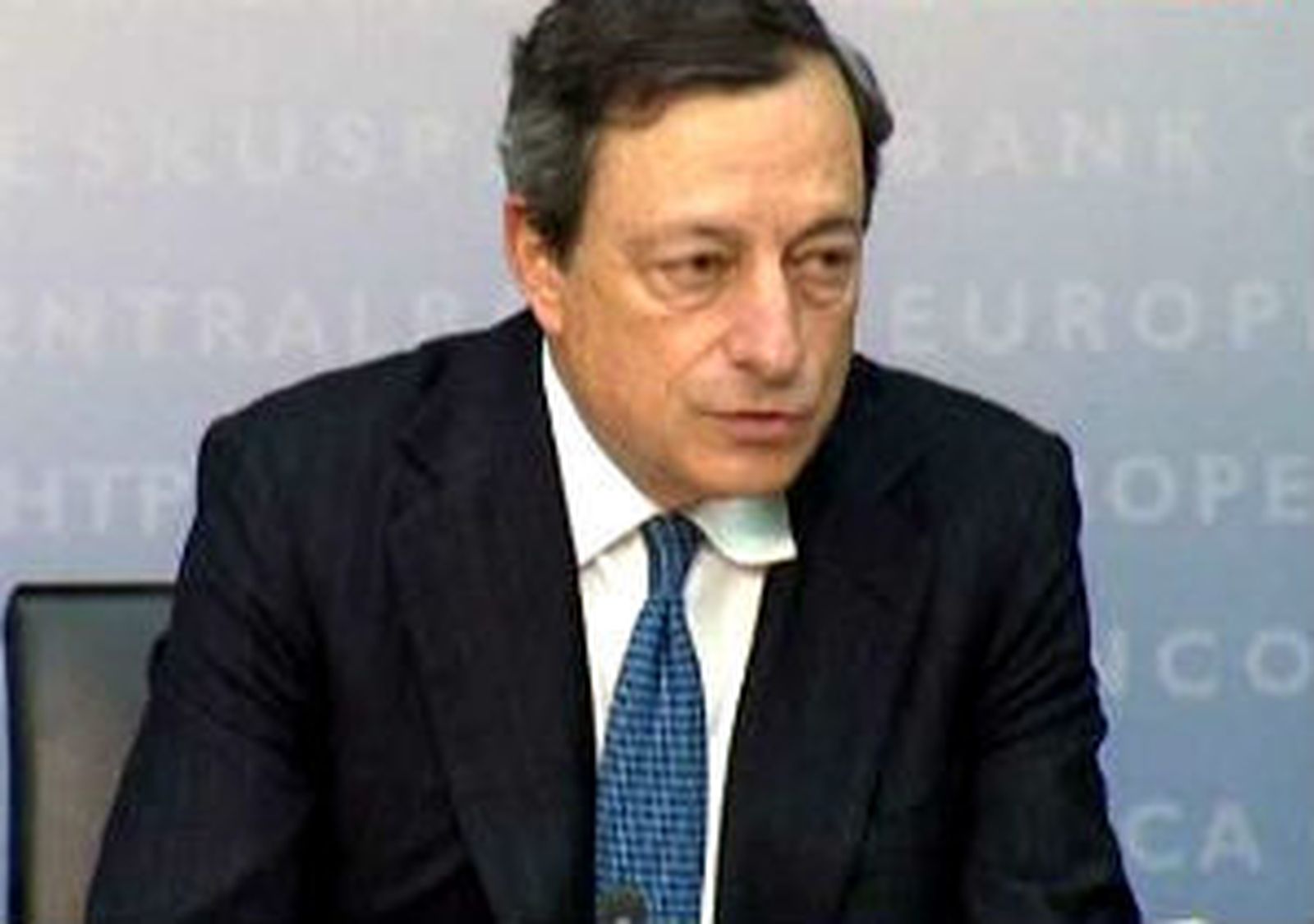 Draghi condiciona la compra de deuda a que los países acudan al fondo de rescate
