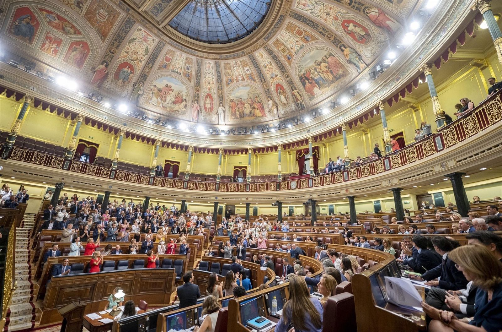 El Congreso se sube el sueldo un 3,5% y se olvida del 2% de gasto para Defensa