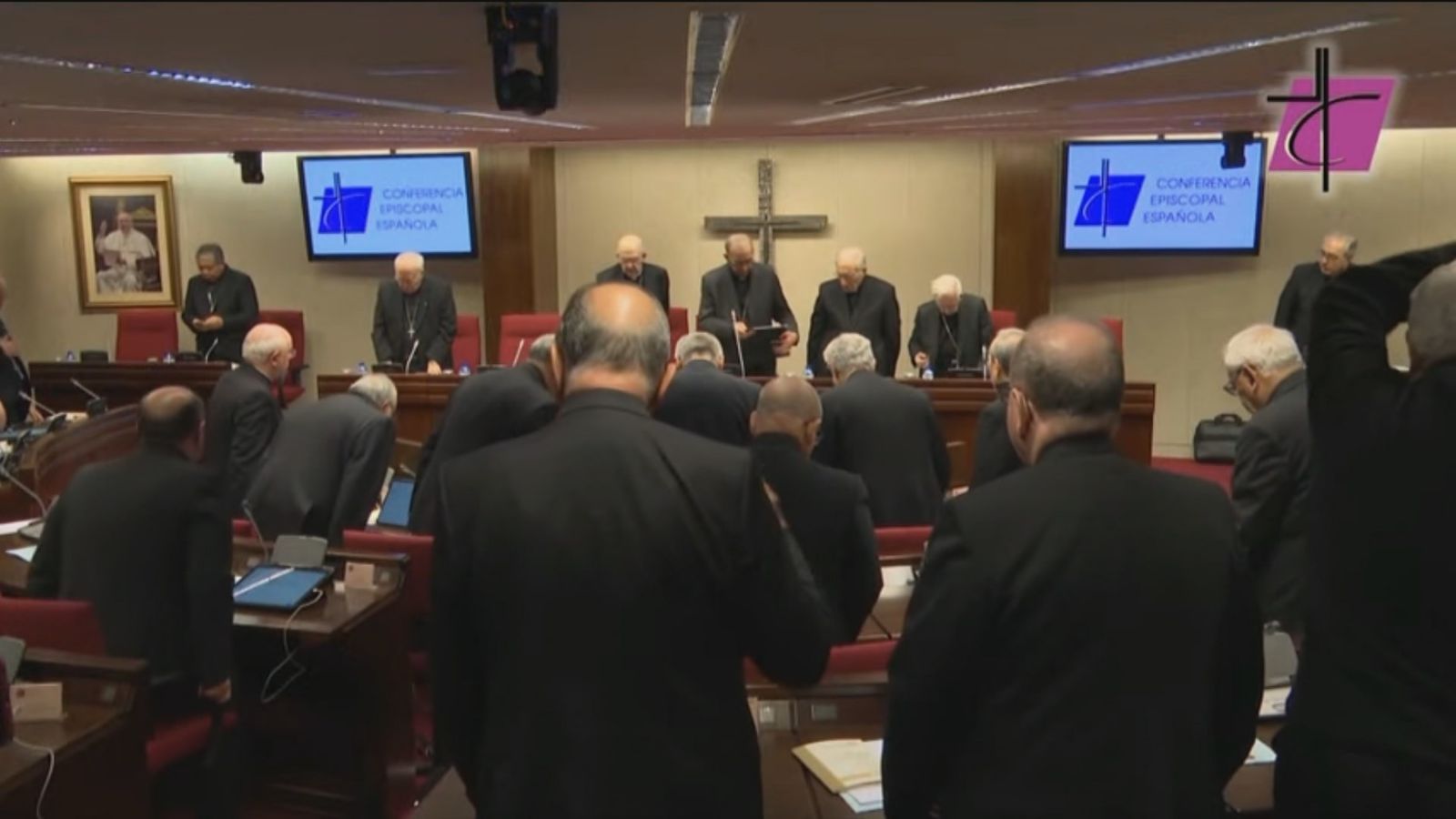 La Iglesia española pide perdón y se ofrece a "liderar" la lucha contra  la pederastia
