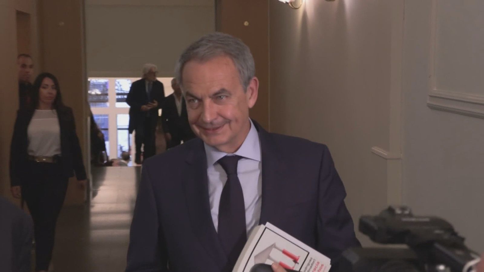 La UDEF incorpora a la investigación nuevos correos vinculados a la oficina de Zapatero