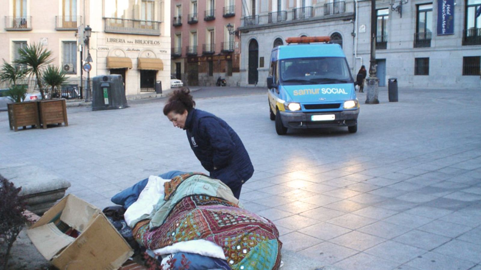Así trabaja el Samur Social en una de las noches más frías del año