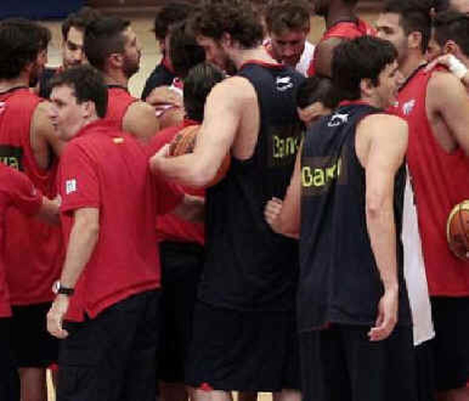 La selección española de baloncesto se machaca en el "Triángulo de Oro"